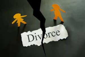 FYI: Don’t “Hard Launch” Your Divorce